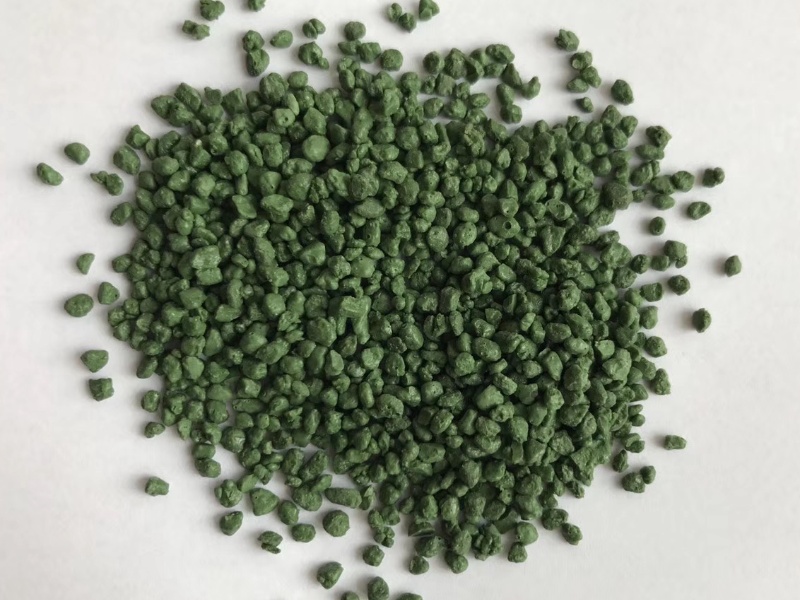 Anti slip pavement aggregate